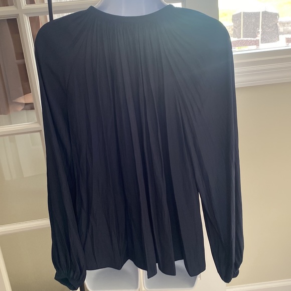 Paris Long Sleeve Blouse In Navy - Picture 4 of 8